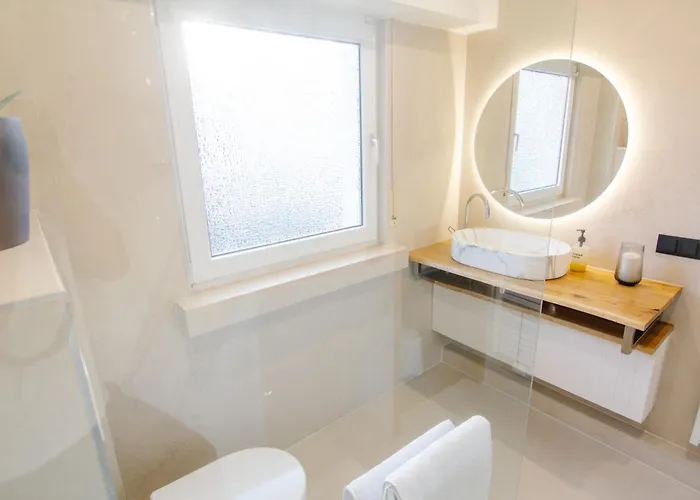 Cozy Kyōto - - Doppelzimmer Mit Gemeinschaftsbad * Köln